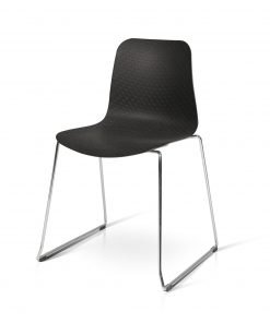 Sedia nera con base metallo
